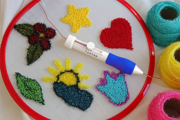 Embroidery punch neddle